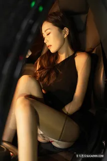 国产性感熟妇杨紫嫣大胆黑丝诱惑美女写真图片+