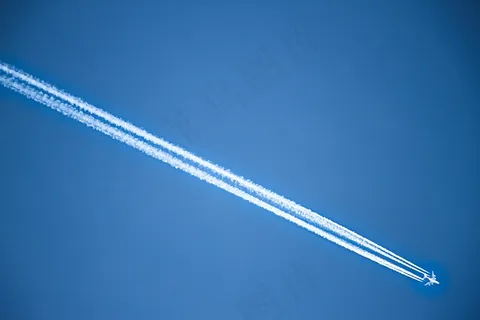 飞机飞行轨道图片 飞机飞行轨道图片