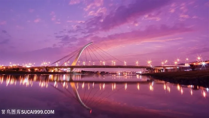 紫色湖畔美景壁纸