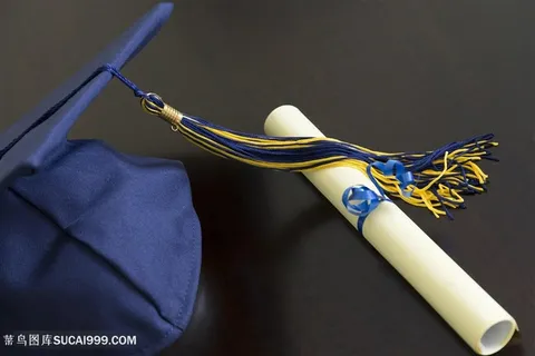 学士帽与学位证书特写高清图片 学士帽与学位证书特写高清图片
