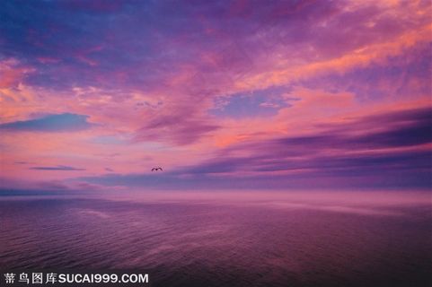 海上黄昏唯美紫色天空