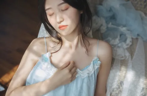 日本美女私房写真图片 日本美女私房写真图片