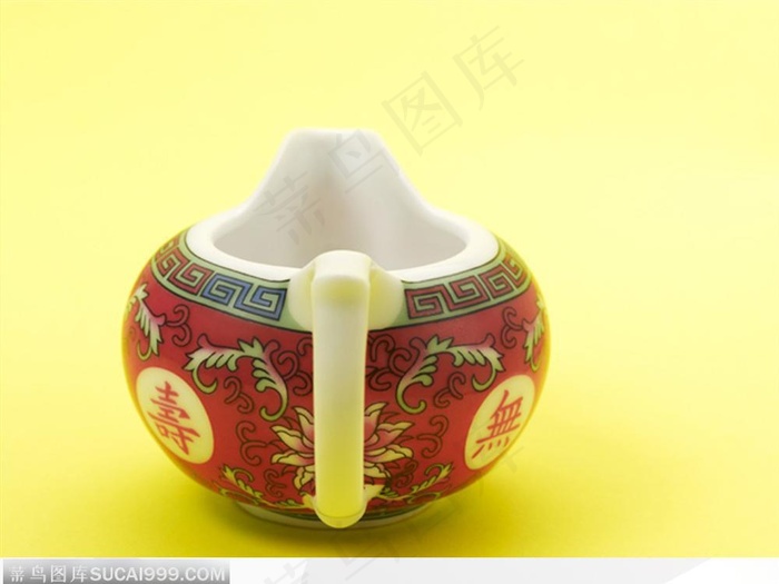 中华传统工艺品-红色茶壶背面