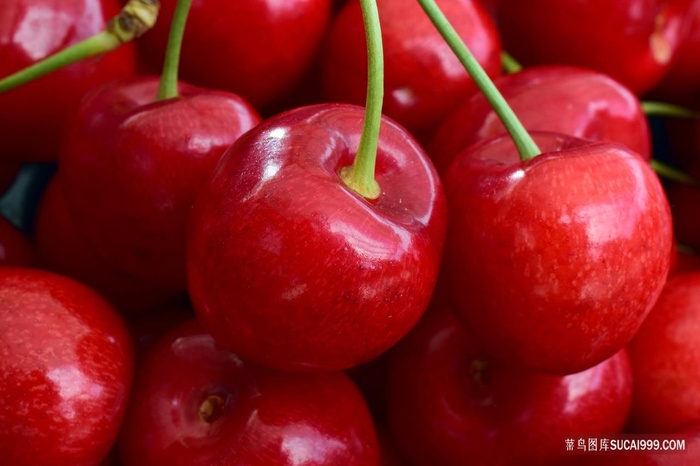诱人红色甜樱桃图片