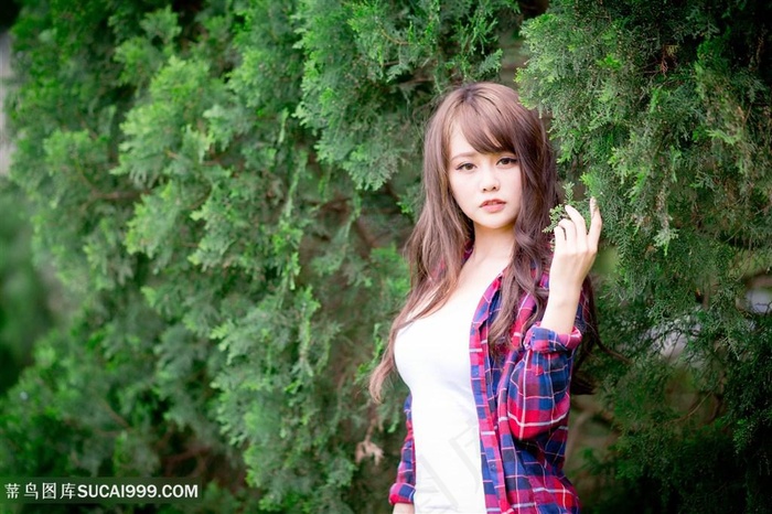 户外清纯美女