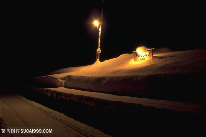 雪景木屋屋顶壁纸