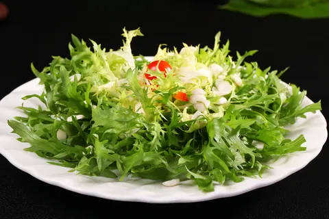 苦菊拌杏仁 (1) 苦菊拌杏仁 (1)