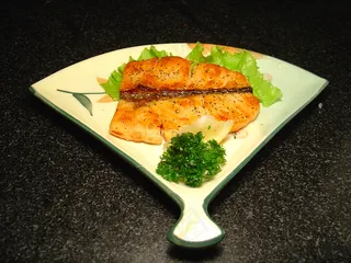 2516铁板三文鱼 28元