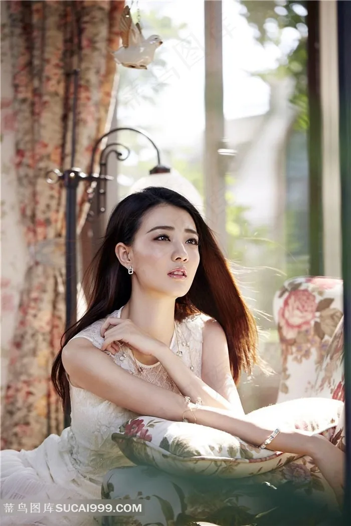 气质美女高清大图