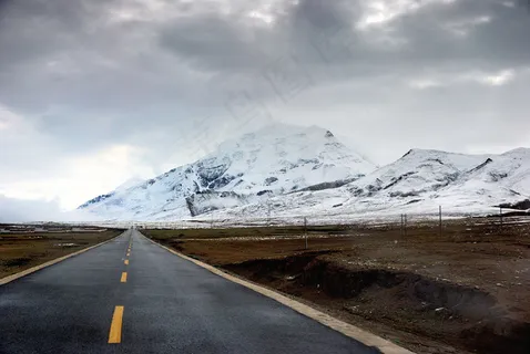 西藏雪山公路图片 西藏雪山公路图片
