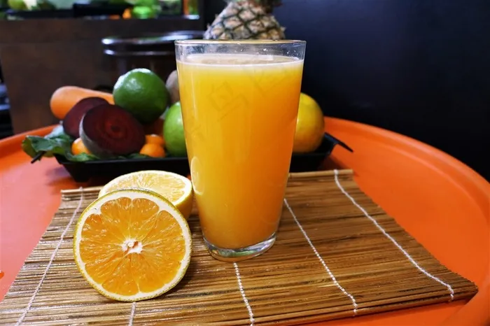 鲜榨橙汁饮品