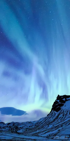 绿色极光壁纸图片