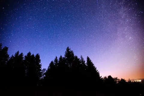 唯美绚丽的星空高清图片素材 唯美绚丽的星空高清图片素材