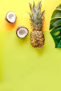 夏季菠萝和椰子椰青顶视图背景