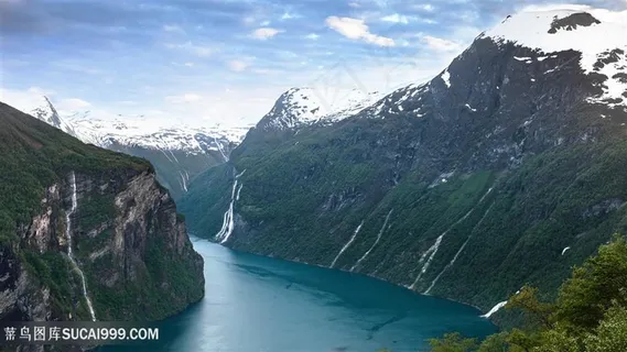 山涧河流风景画壁纸 山涧河流风景画壁纸
