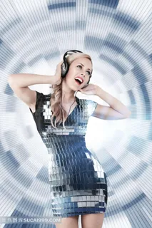 时尚很嗨的美女