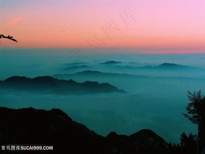 山峦风景图片