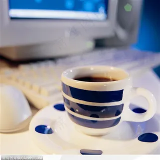 咖啡物语-蓝色杯子的咖啡