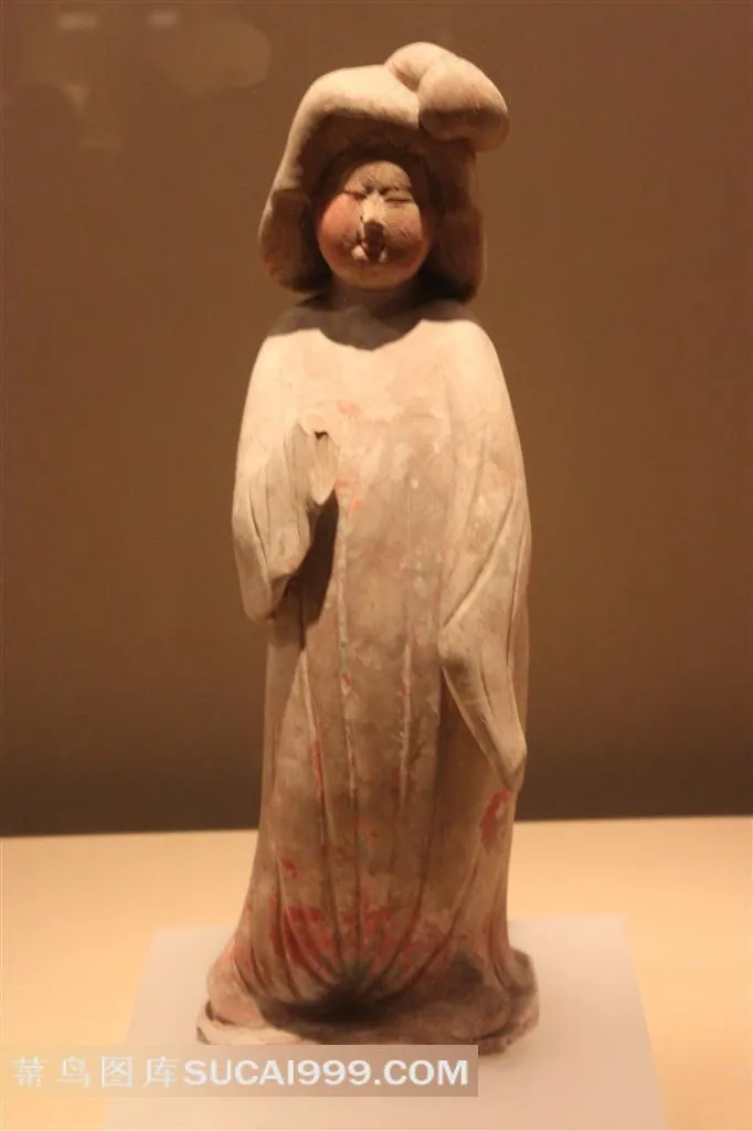 中国文物唐代彩绘女立俑