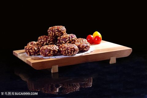 小吃紫薯饼的美食图片