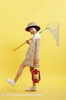 提马灯扛渔网的女孩素材