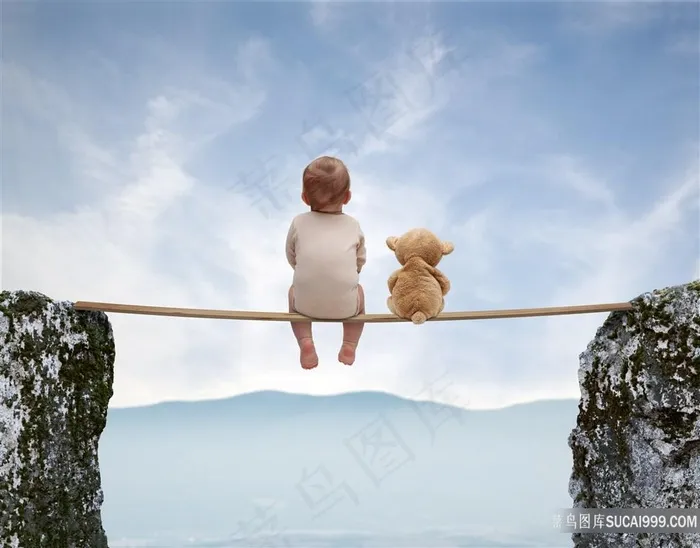 和宠物坐在山间的儿童高清图片