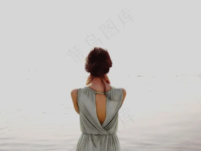 美女性感背影图片