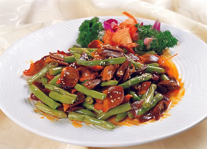 96C081香辣鸭四宝