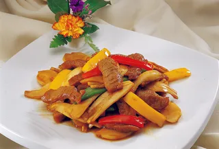 0806X-011彩椒鸡腿菇炒牛柳