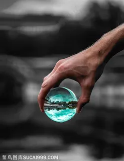 玻璃球内繁华城市倒影 玻璃球内繁华城市倒影