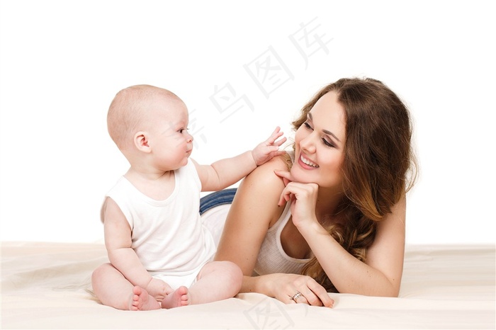 互动的妈妈跟宝宝