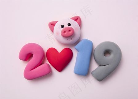 2019猪年卡通猪头高清图片