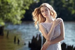 时尚美女户外写真图片素材