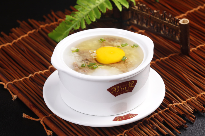 窝蛋牛肉粥 (4)