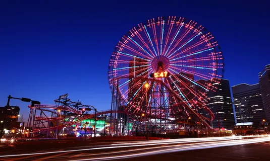 游乐场在夜间 游乐场在夜间