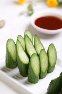 L00884黄瓜沾酱