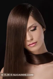 头发裹在脖子上的美女模特摄影高清图片 头发裹在脖子上的美女模特摄影高清图片