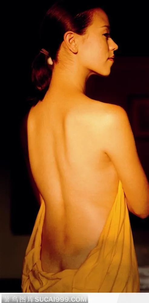 美容SPA（女人背面）