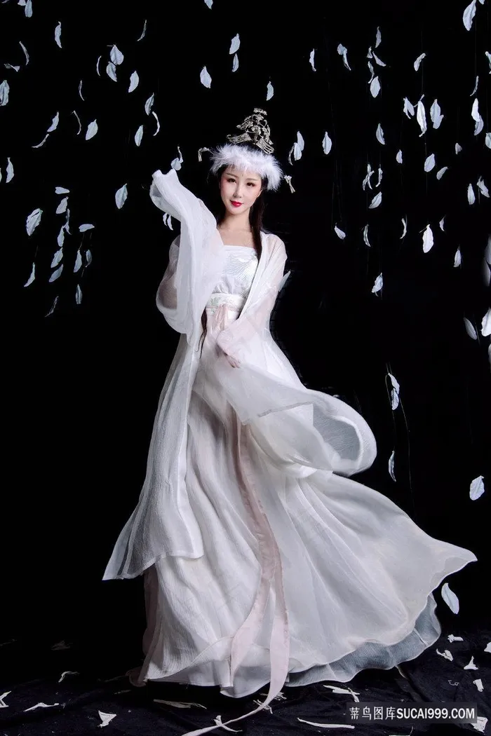 唯美白裙古装美女摄影