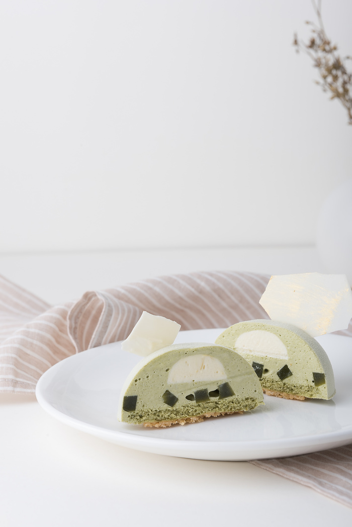 蛋糕店小蛋糕慕斯美食甜品图片