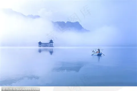 雾气弥漫的梦幻黔江图片