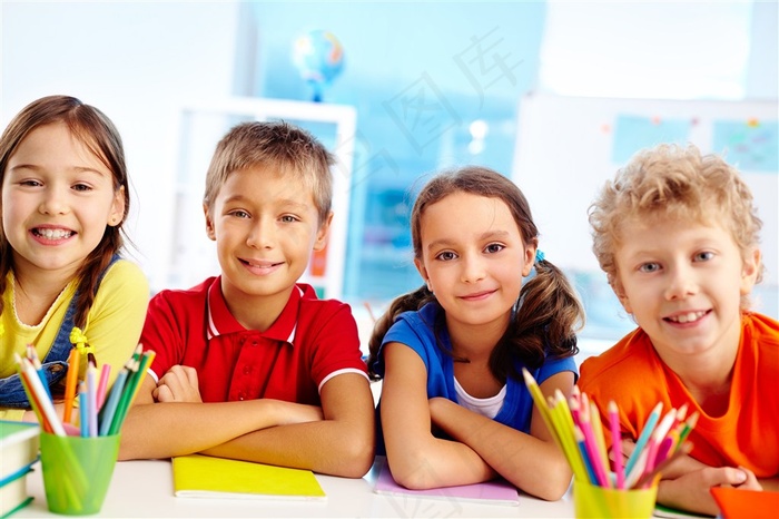 外国小学生高清图片