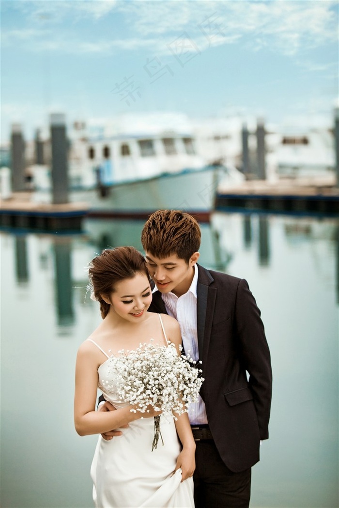 时尚恋人婚纱港口外拍精美写真