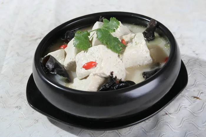 砂锅老豆腐 12元