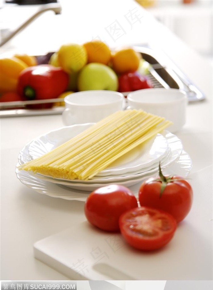 美食制作-切开的西红柿