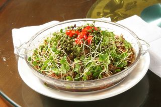 鲜椒椿芽爆腰花25元