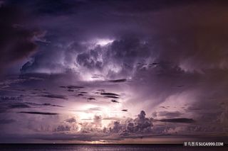 雷暴云图片素材