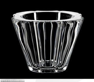 玻璃艺术-厚实的酒杯