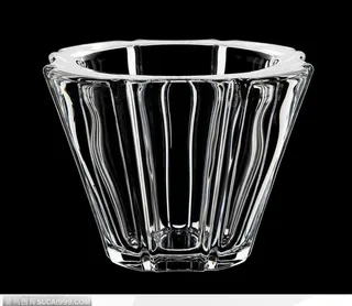 玻璃艺术-厚实的酒杯