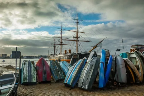 码头港湾船只图片